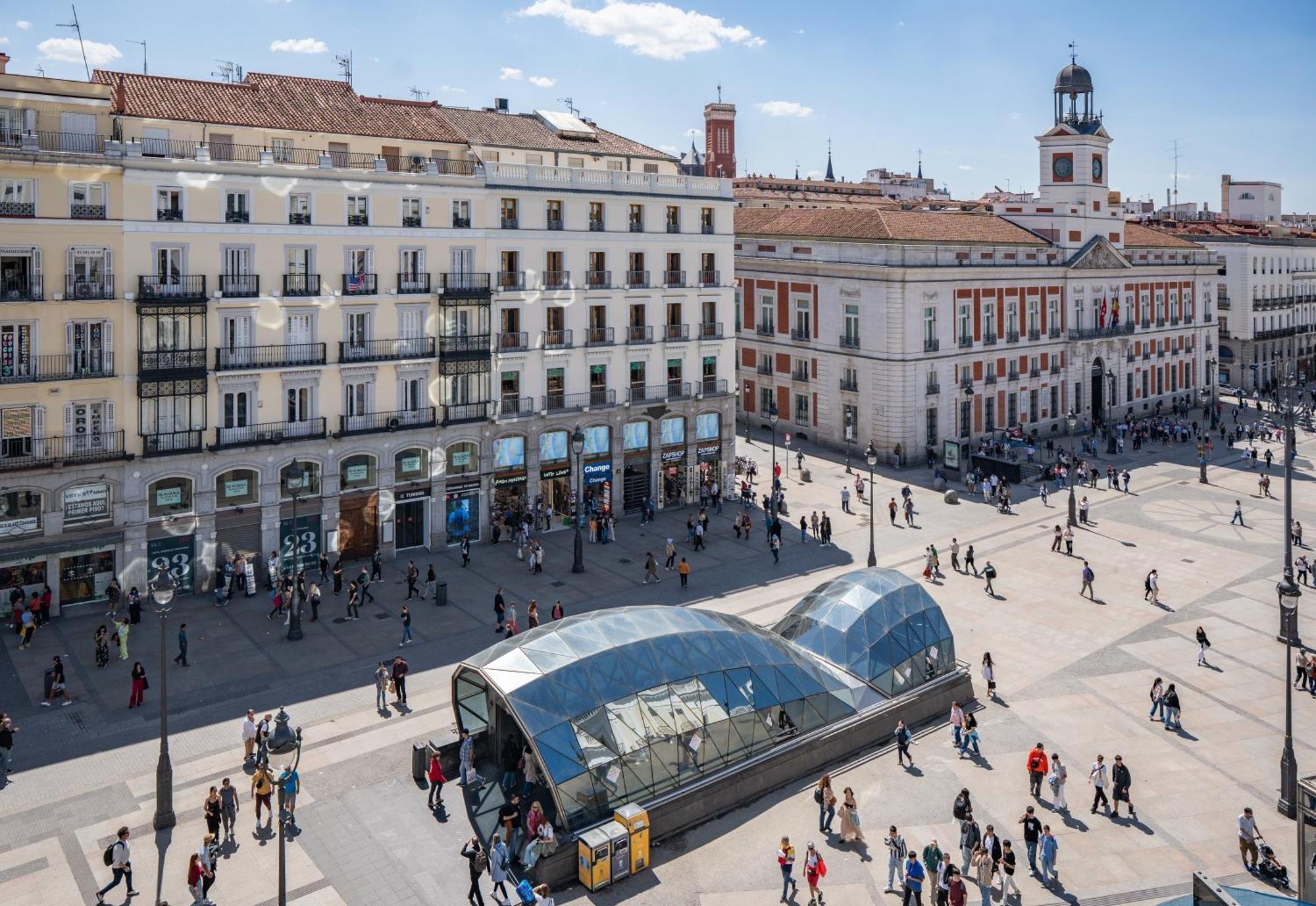 Luthia Puerta Del Sol — Fotos 1